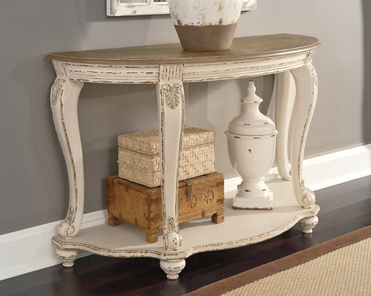 Realyn Sofa Table