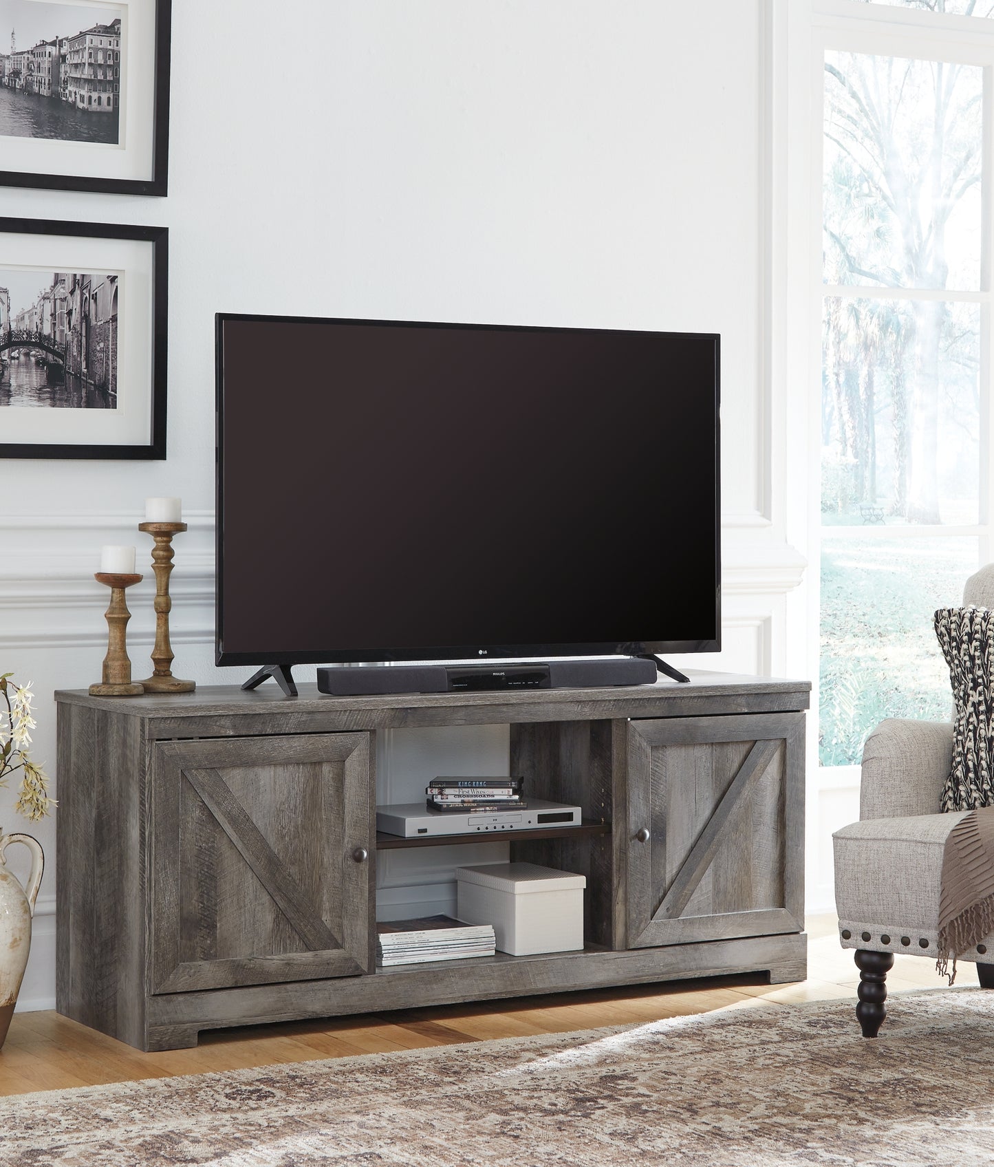 Wynnlow LG TV Stand w/Fireplace Option