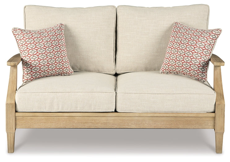 Clare View Loveseat w/Cushion