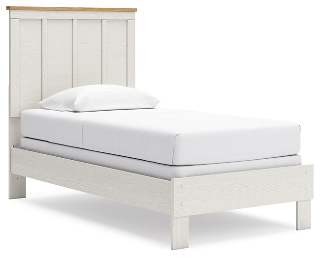 Linnocreek  Panel Bed